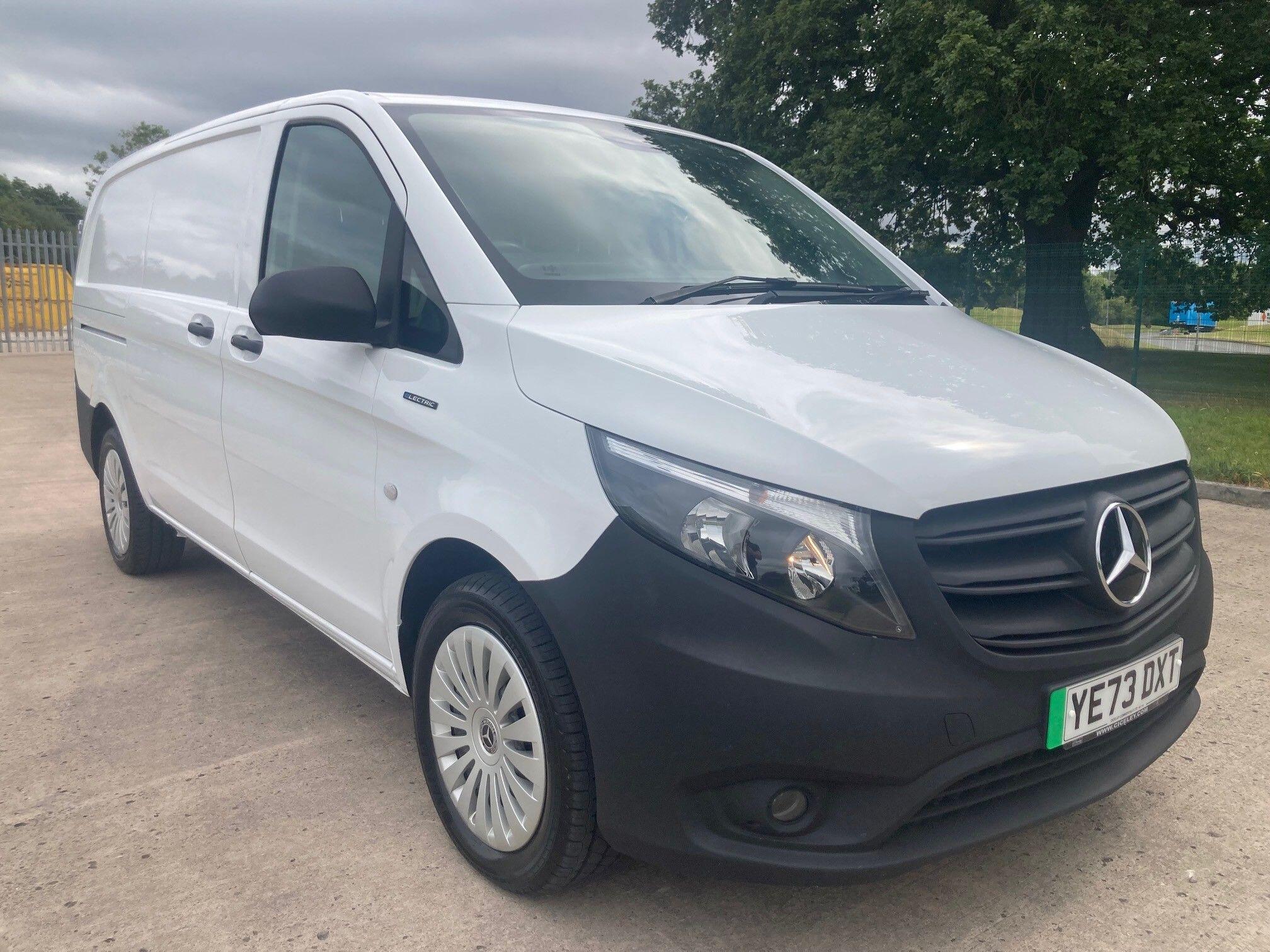 2023 MERCEDES-BENZ VITO
